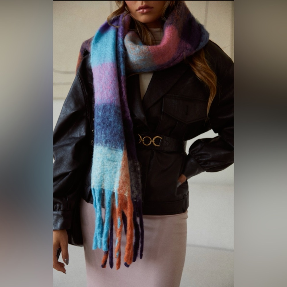 Color block scarf